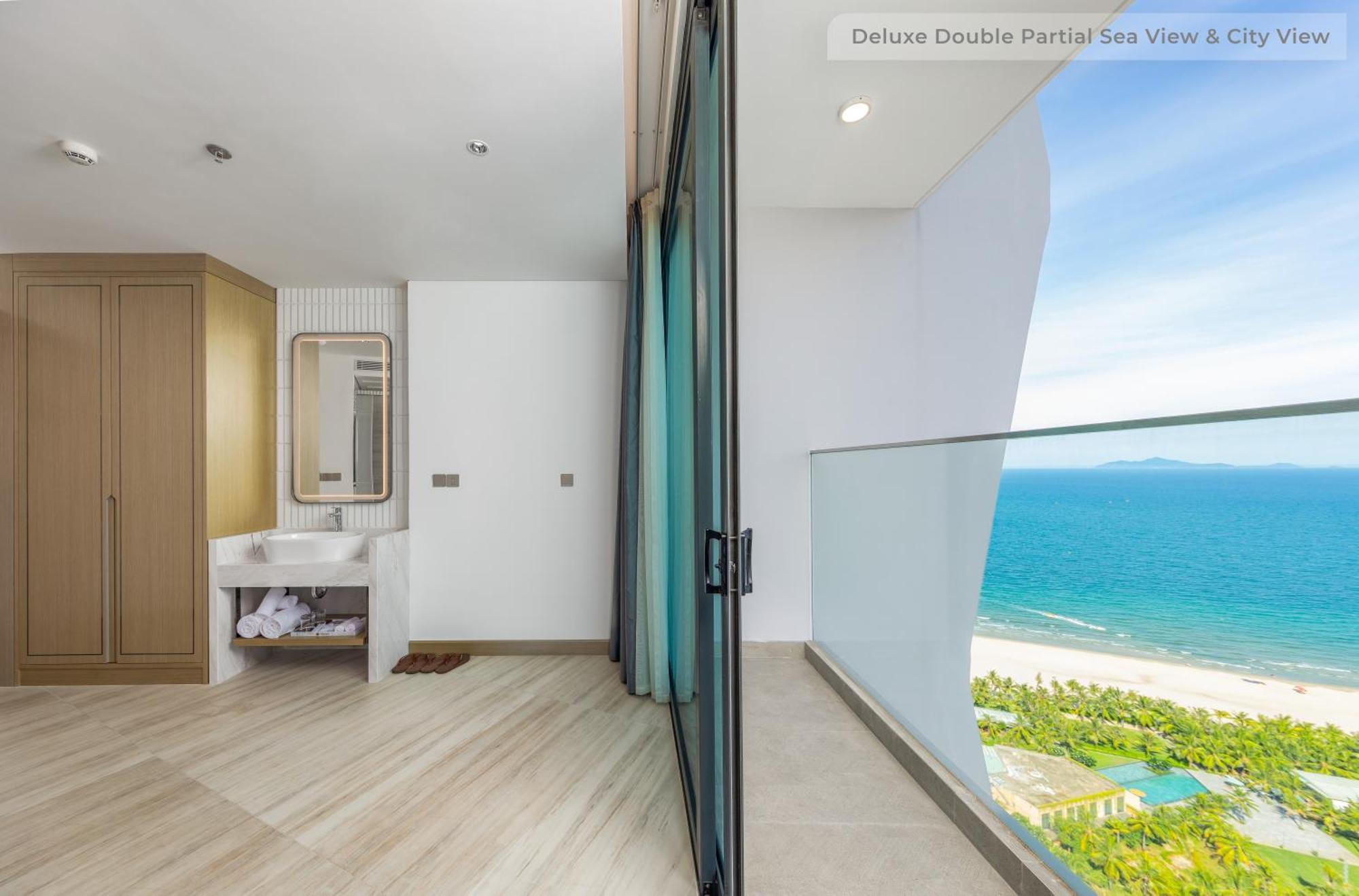 Awaken Da Nang Hotel מראה חיצוני תמונה